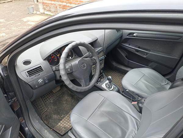 Opel Astra 2008, фото 5