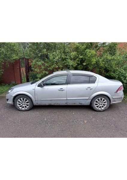 Opel Astra 2008, фото 2