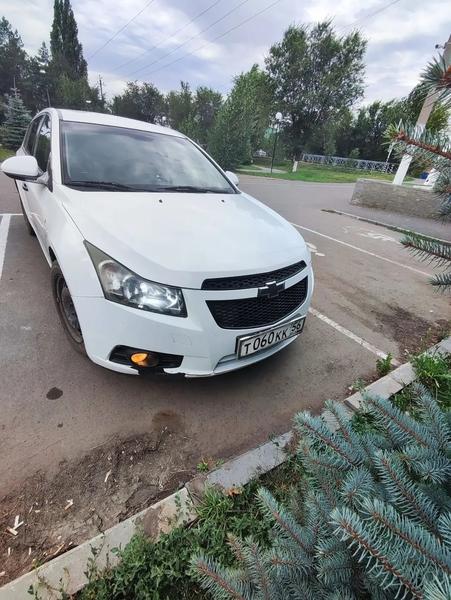 Chevrolet Cruze 2011, фото 4