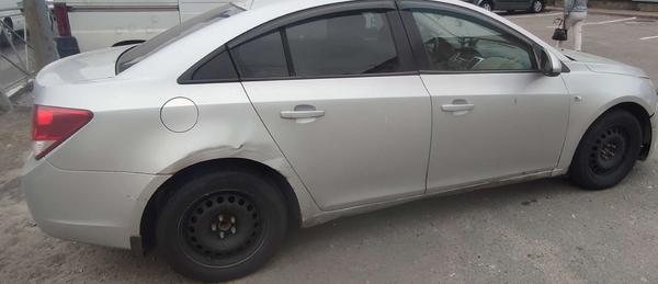 Chevrolet Cruze 2010, фото 2