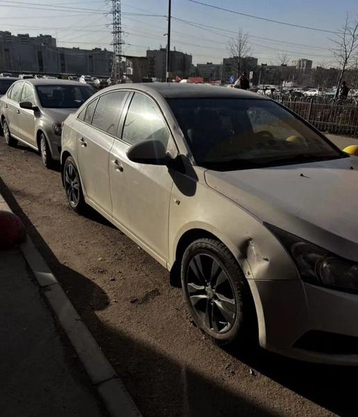 Chevrolet Cruze 2010, фото 2