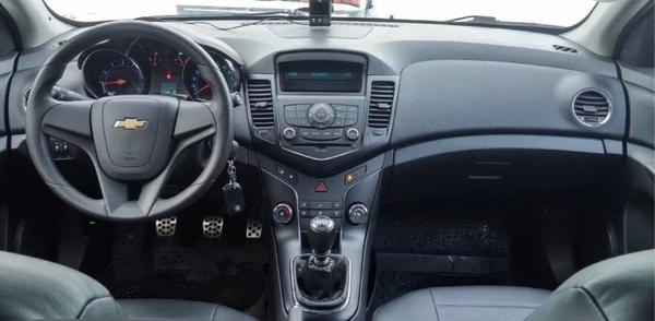 Chevrolet Cruze 2010, фото 4
