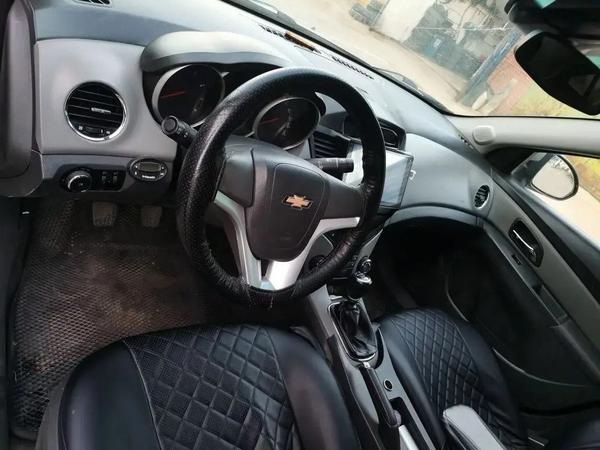 Chevrolet Cruze 2010, фото 5