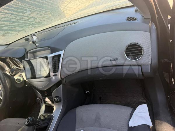 Chevrolet Cruze 2010, фото 10