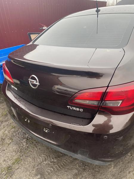 Opel Astra 2014, фото 5
