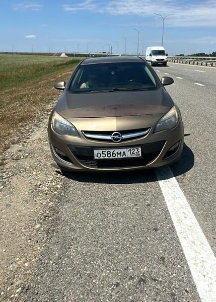 Opel Astra 2012, фото 7