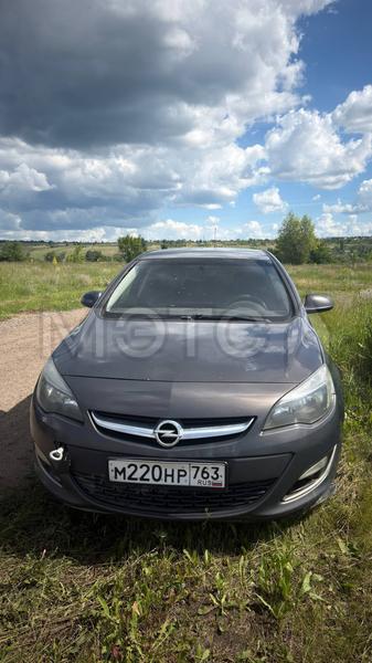 Opel Astra 2012, фото 2