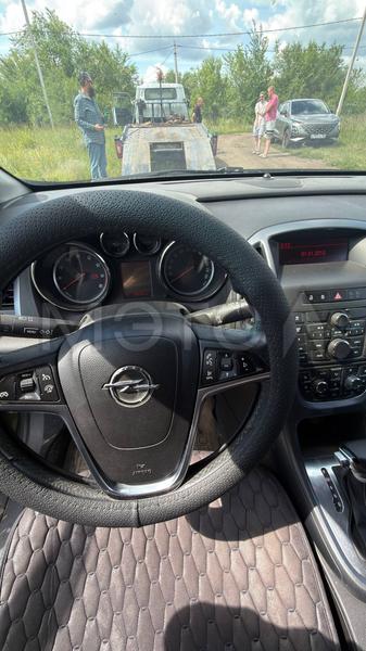 Opel Astra 2012, фото 13