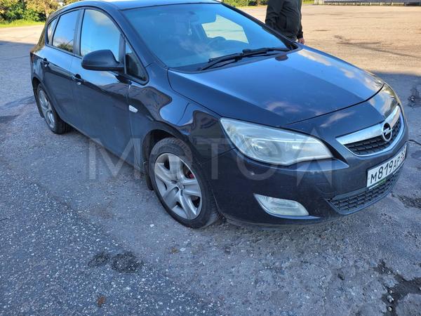 Opel Astra 2010, фото 3