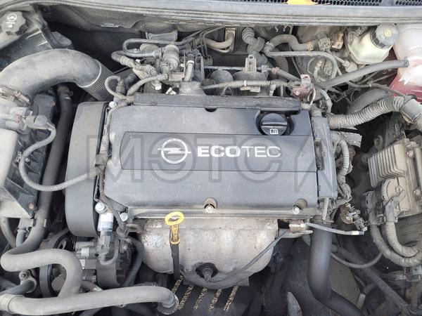 Opel Astra 2010, фото 19