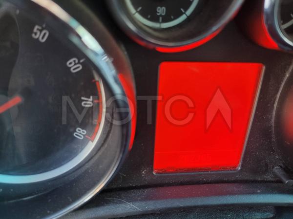 Opel Astra 2010, фото 9