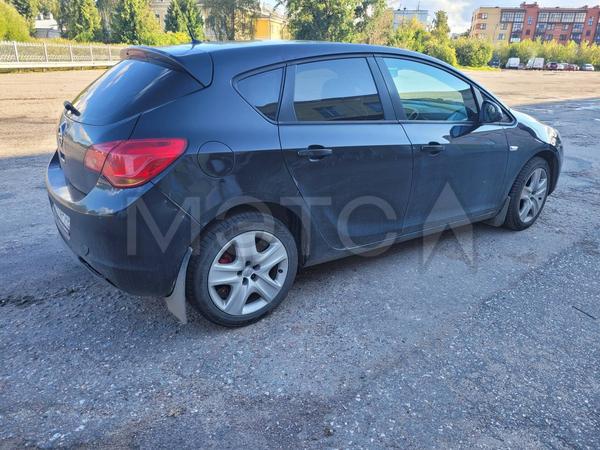 Opel Astra 2010, фото 7