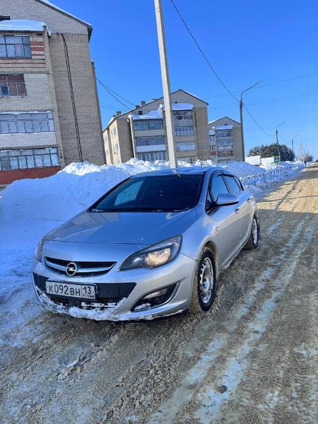 Opel Astra 2012, фото 3