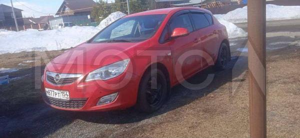 Opel Astra 2012, фото 2