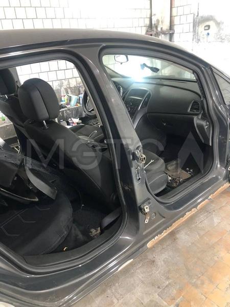 Opel Astra 2013, фото 4