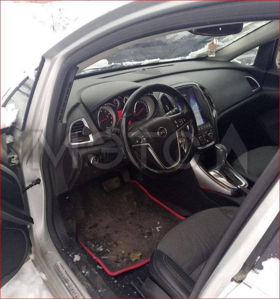 Opel Astra 2013, фото 6