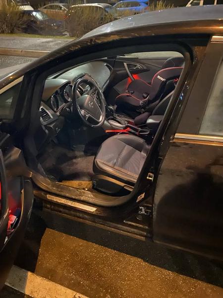 Opel Astra 2013, фото 3