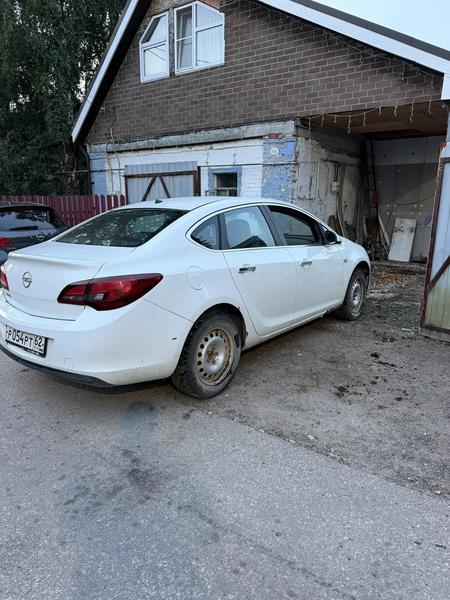 Opel Astra 2013, фото 5