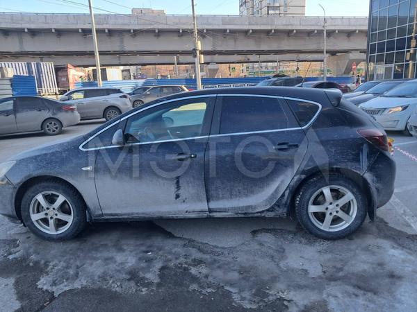 Opel Astra 2012, фото 3
