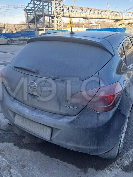 Opel Astra 2012, фото 4