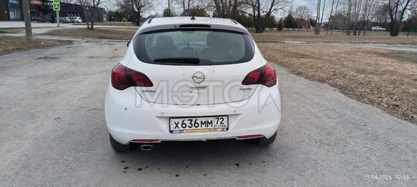 Opel Astra 2011, фото 3