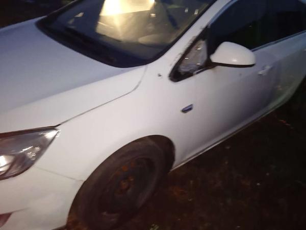 Opel Astra 2011, фото 6