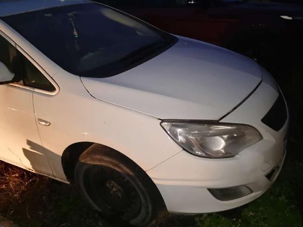Opel Astra 2011, фото 8