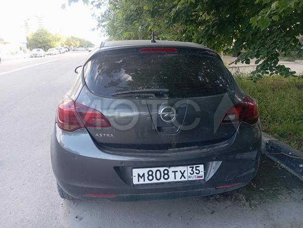 Opel Astra 2012, фото 4