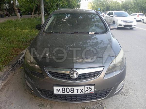 Opel Astra 2012, фото 2