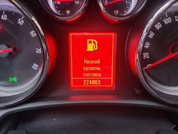 Opel Astra 2010, фото 30