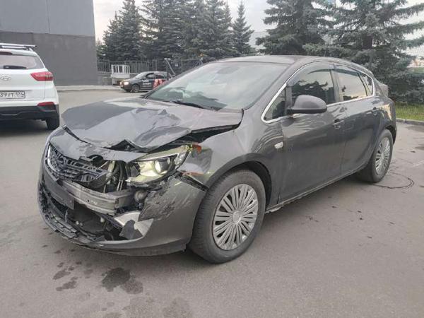 Opel Astra 2010, фото 6