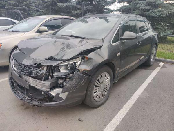Opel Astra 2010, фото 16