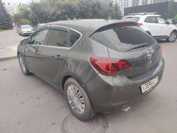 Opel Astra 2010, фото 31