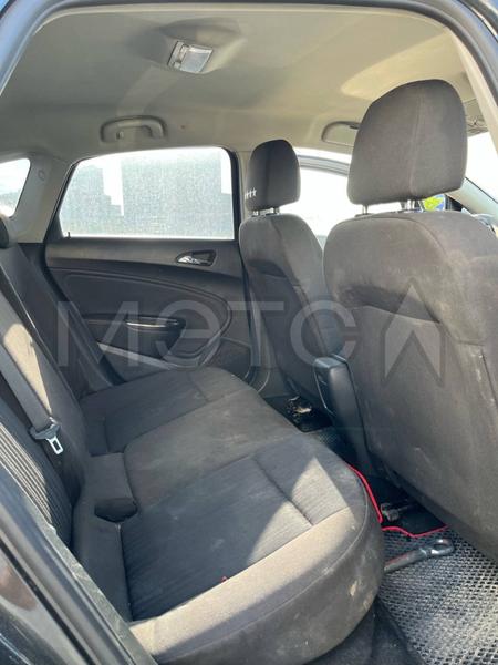 Opel Astra 2011, фото 9