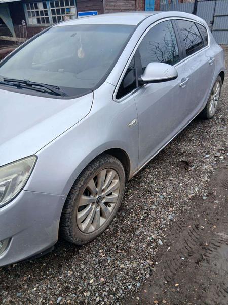 Opel Astra 2012, фото 16
