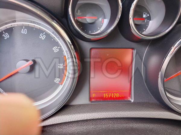 Opel Mokka 2012, фото 9