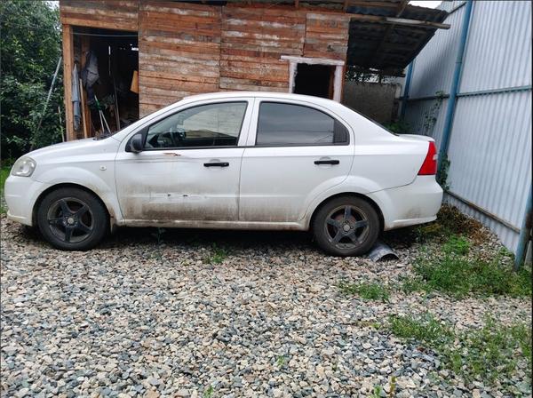 Chevrolet Aveo 2010, фото 2