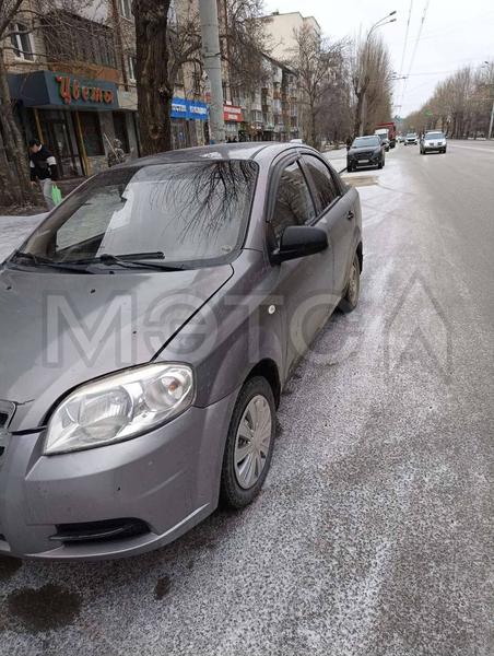 Chevrolet Aveo 2010, фото 2