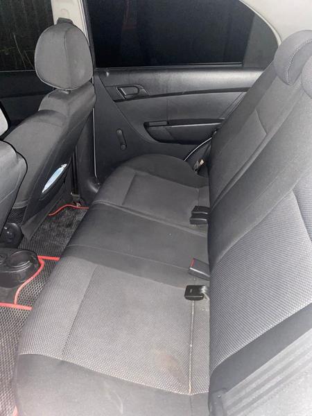 Chevrolet Aveo 2010, фото 3