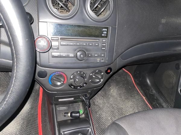 Chevrolet Aveo 2010, фото 5