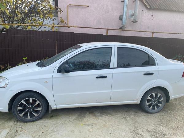 Chevrolet Aveo 2010, фото 9