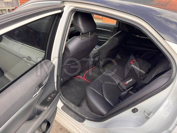 Toyota Camry 2021, фото 13