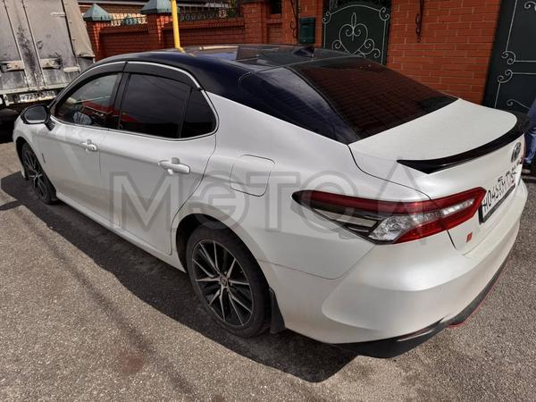 Toyota Camry 2021, фото 3