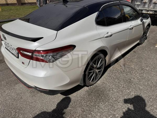 Toyota Camry 2021, фото 5
