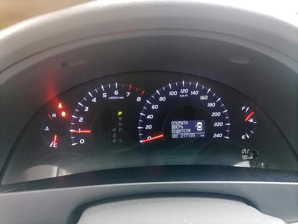 Toyota Camry 2010, фото 2