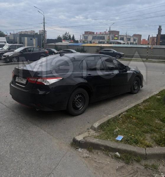 Toyota Camry 2018, фото 2