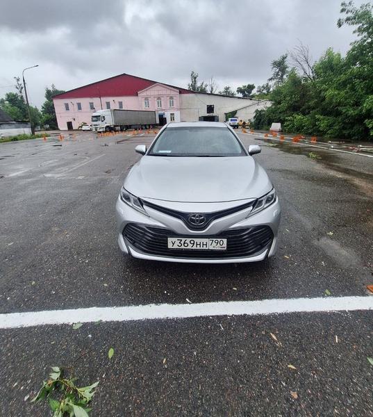 Toyota Camry 2021, фото 4