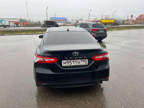 Toyota Camry 2021, фото 5