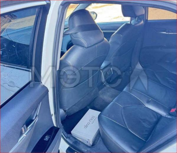 Toyota Camry 2019, фото 9