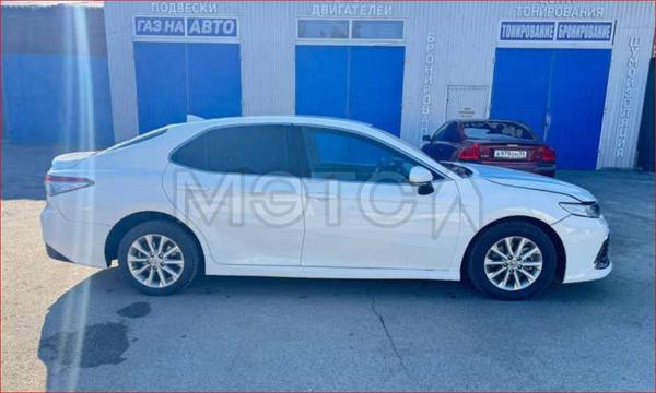 Toyota Camry 2019, фото 4